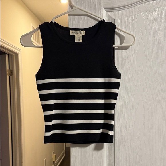 Tops - Black and White Striped Sleeveless Top